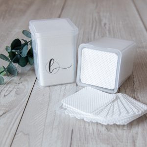 Lint Free Nail Wipes in container